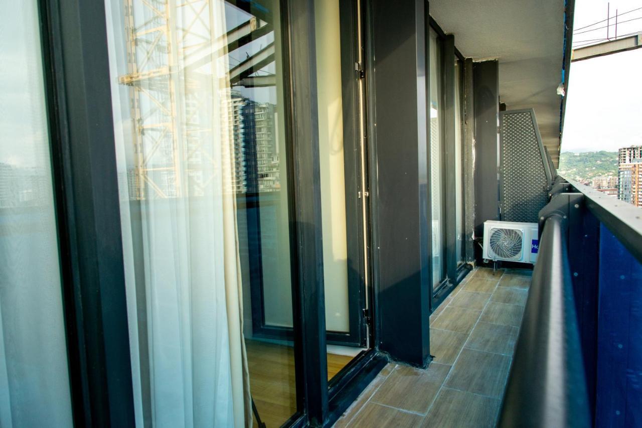 Orbi City - Aparthotel Near The Beach Батуми Екстериор снимка