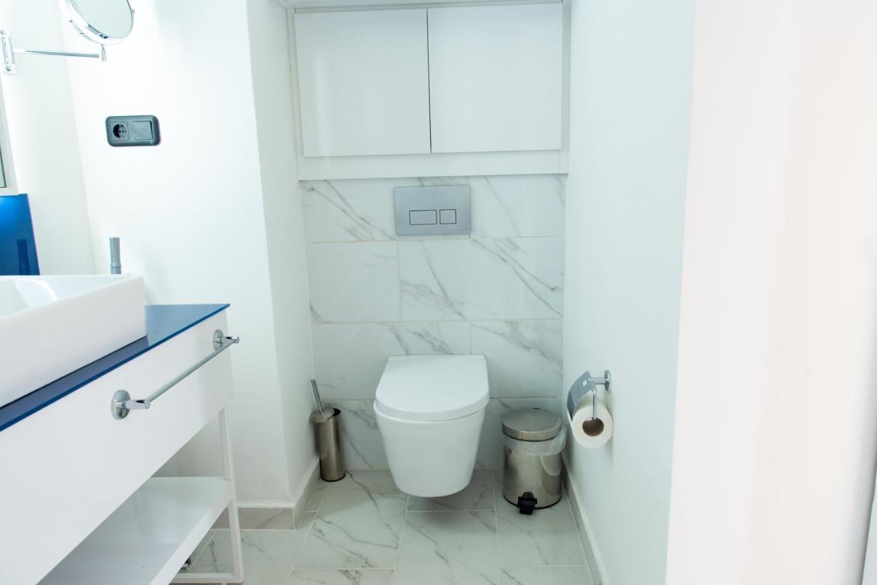 Orbi City - Aparthotel Near The Beach Батуми Екстериор снимка