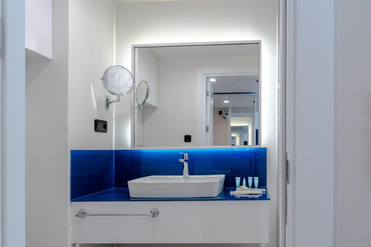 Orbi City - Aparthotel Near The Beach Батуми Екстериор снимка