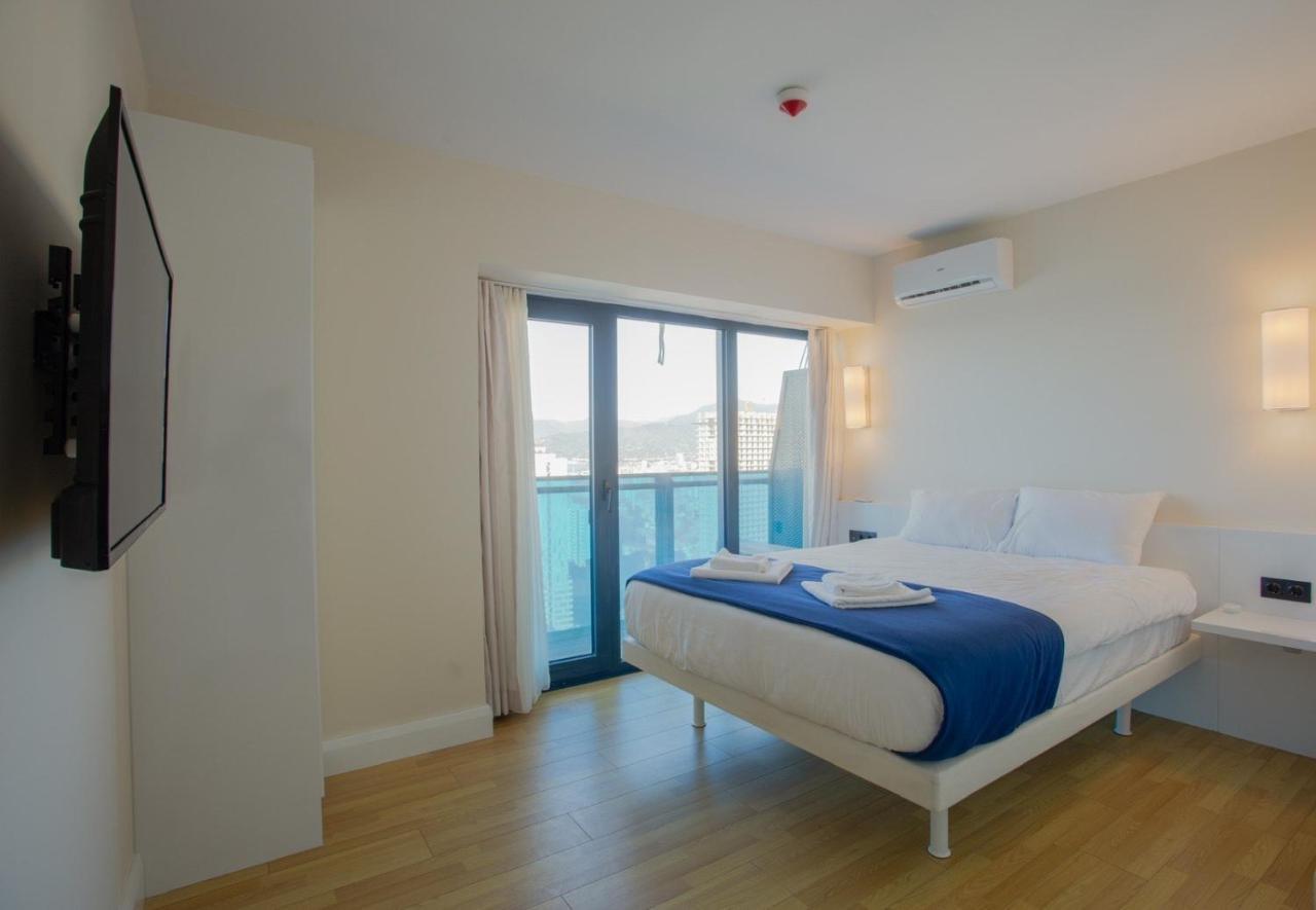 Orbi City - Aparthotel Near The Beach Батуми Екстериор снимка